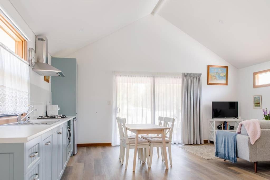 Bird In Hand Cottage, Port Noarlunga 외부 사진